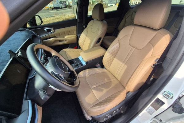 2025 Kia Sorento с пробегом 9 554 км