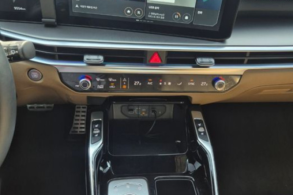 2025 Kia Sorento с пробегом 9 554 км