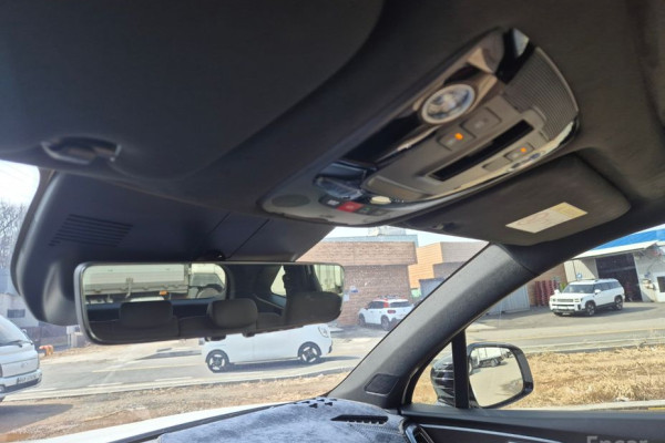 2025 Kia Sorento с пробегом 9 554 км