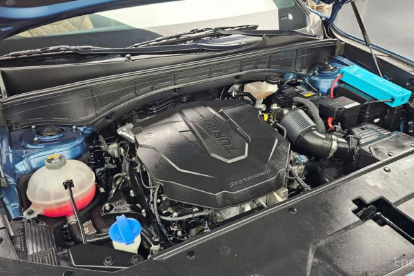 2023 Kia Sorento с пробегом 66 305 км