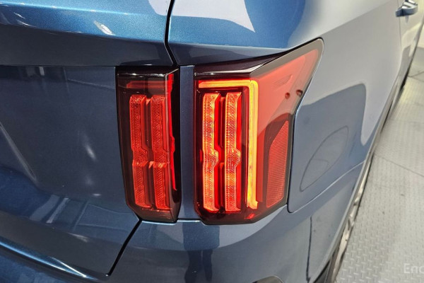 2023 Kia Sorento с пробегом 66 305 км