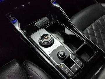 2023 Kia Sorento с пробегом 64 781 км