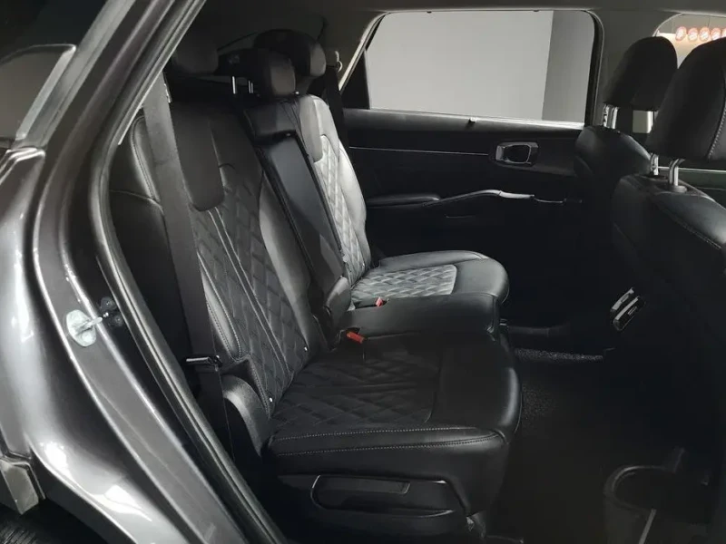 2023 Kia Sorento с пробегом 64 781 км