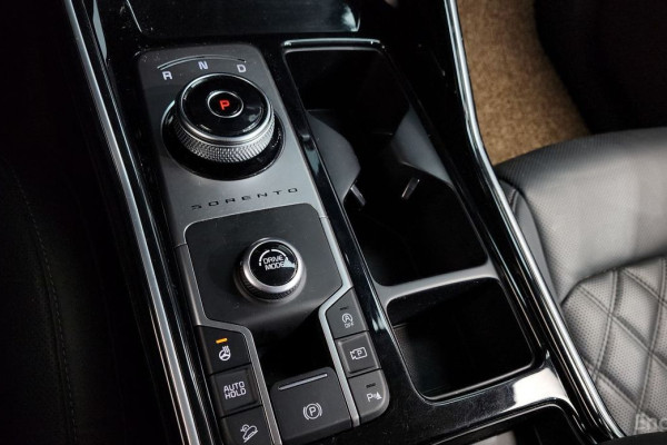 2020 Kia Sorento с пробегом 77 794 км