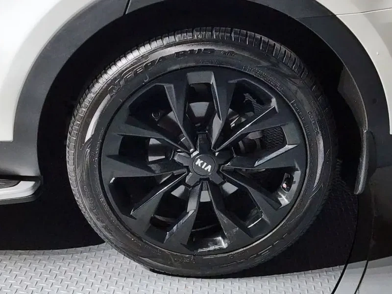 2020 Kia Sorento с пробегом 68 572 км