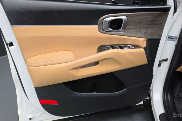 2022 Kia Sorento с пробегом 67 786 км