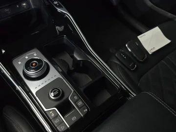 2022 Kia Sorento с пробегом 81 932 км