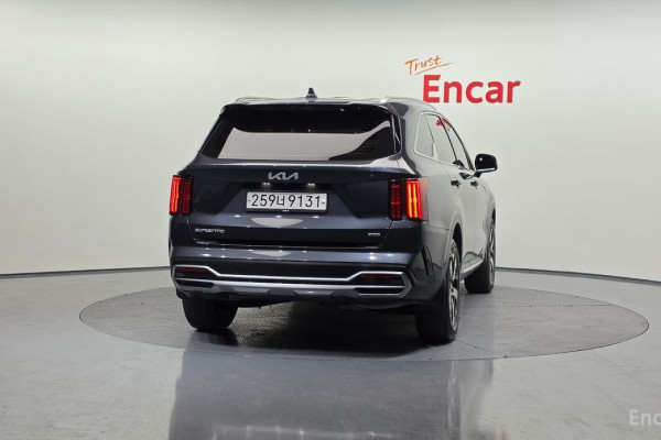 2023 Kia Sorento с пробегом 101 728 км