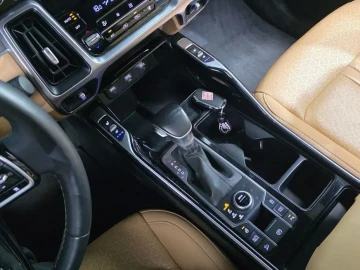 2023 Kia Sorento с пробегом 101 728 км