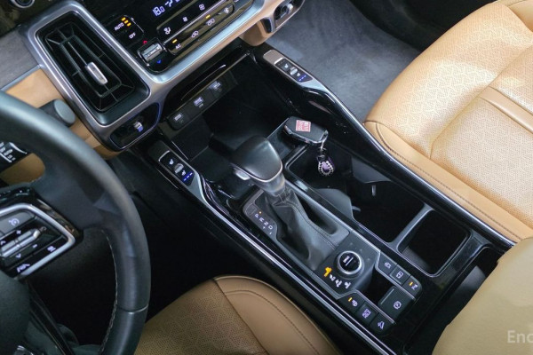 2023 Kia Sorento с пробегом 101 728 км