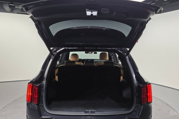 2023 Kia Sorento с пробегом 101 728 км