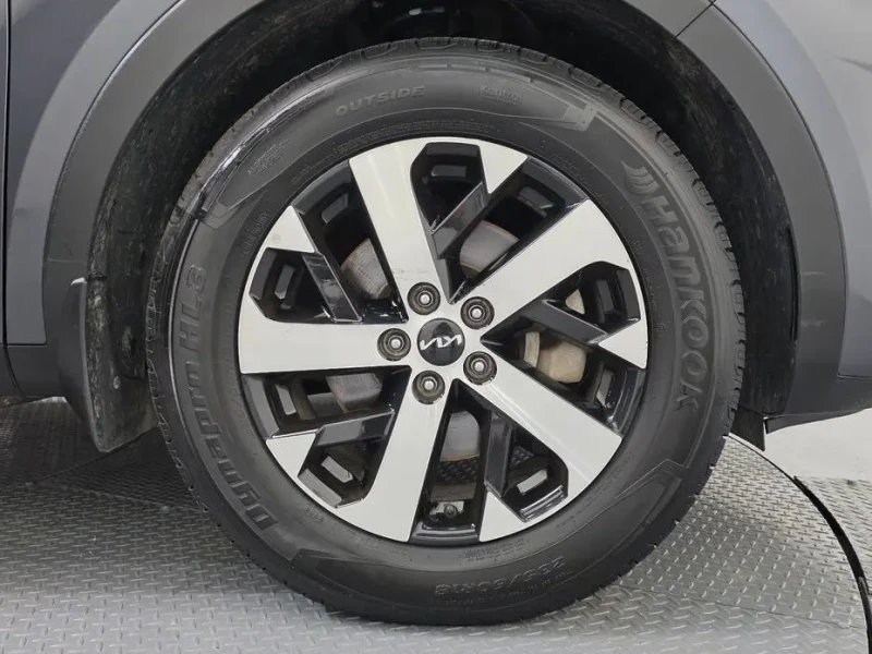 2023 Kia Sorento с пробегом 101 728 км