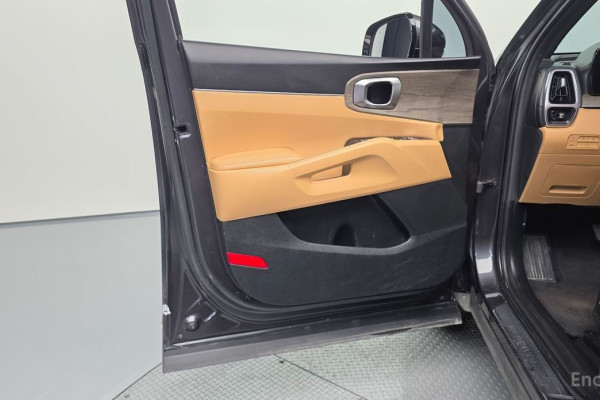 2023 Kia Sorento с пробегом 101 728 км