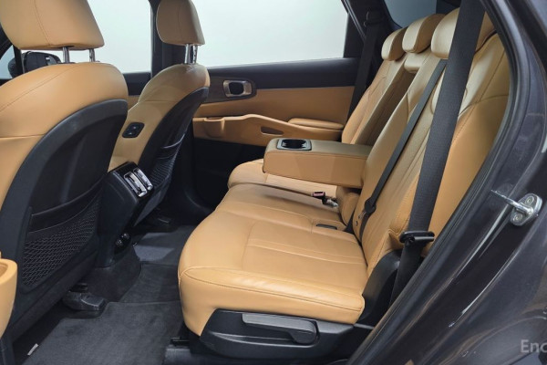 2023 Kia Sorento с пробегом 101 728 км