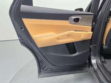 2023 Kia Sorento с пробегом 101 728 км