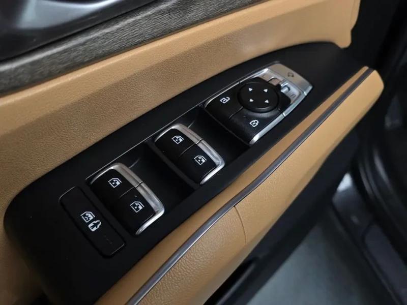 2023 Kia Sorento с пробегом 101 728 км