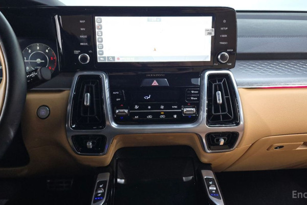 2023 Kia Sorento с пробегом 17 624 км