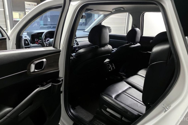 2021 Kia Sorento с пробегом 83 240 км