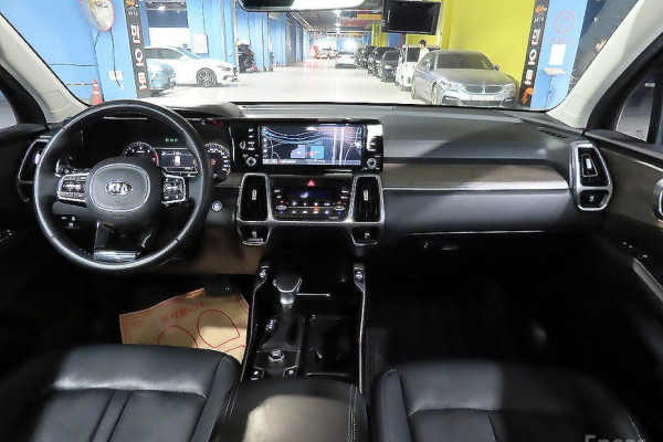 2021 Kia Sorento с пробегом 76 177 км