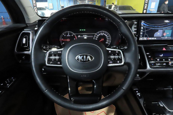 2021 Kia Sorento с пробегом 76 177 км