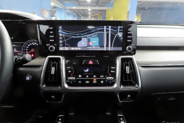 2021 Kia Sorento с пробегом 76 177 км