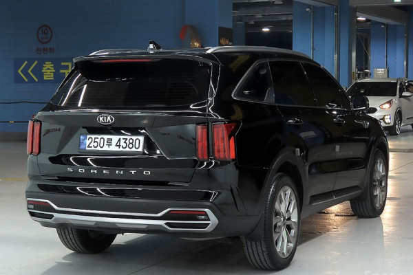 2021 Kia Sorento с пробегом 126 205 км