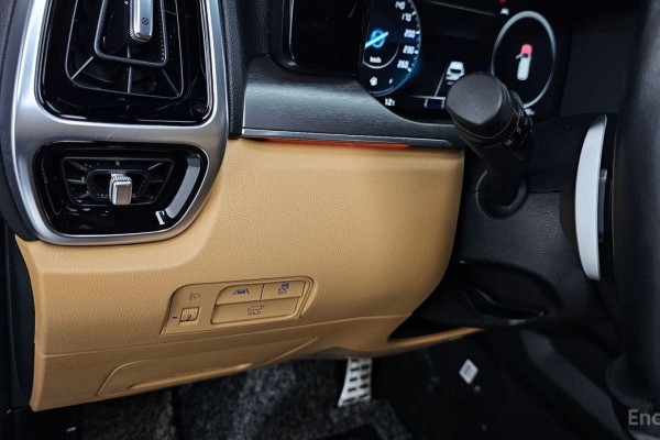 2023 Kia Sorento с пробегом 22 602 км