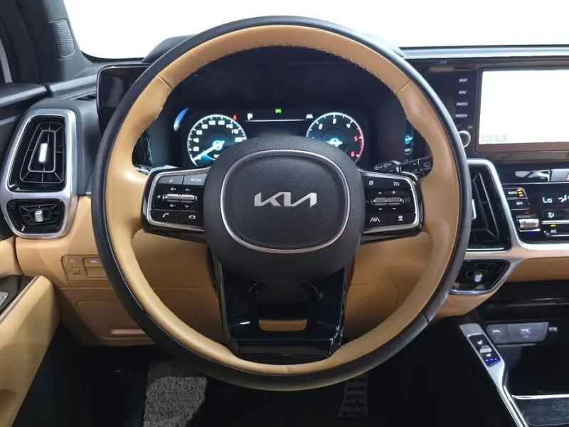 2022 Kia Sorento с пробегом 37 820 км
