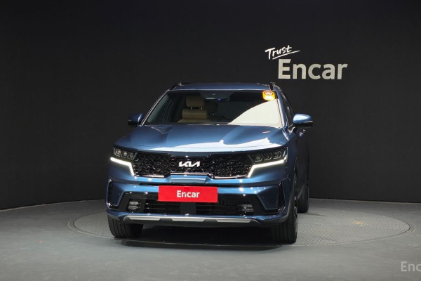 2023 Kia Sorento с пробегом 22 691 км