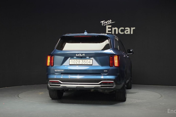 2023 Kia Sorento с пробегом 22 691 км