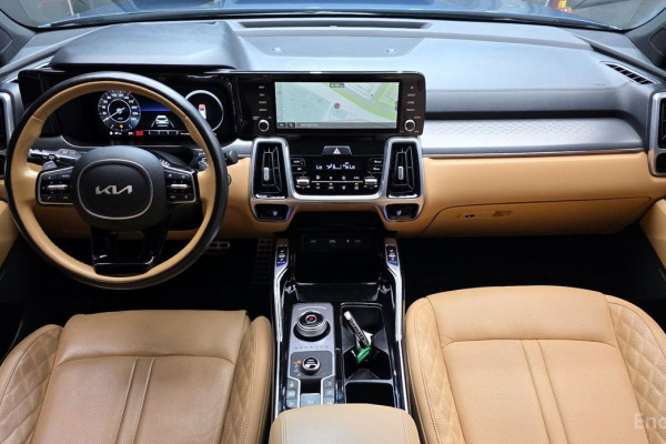 2023 Kia Sorento с пробегом 22 691 км