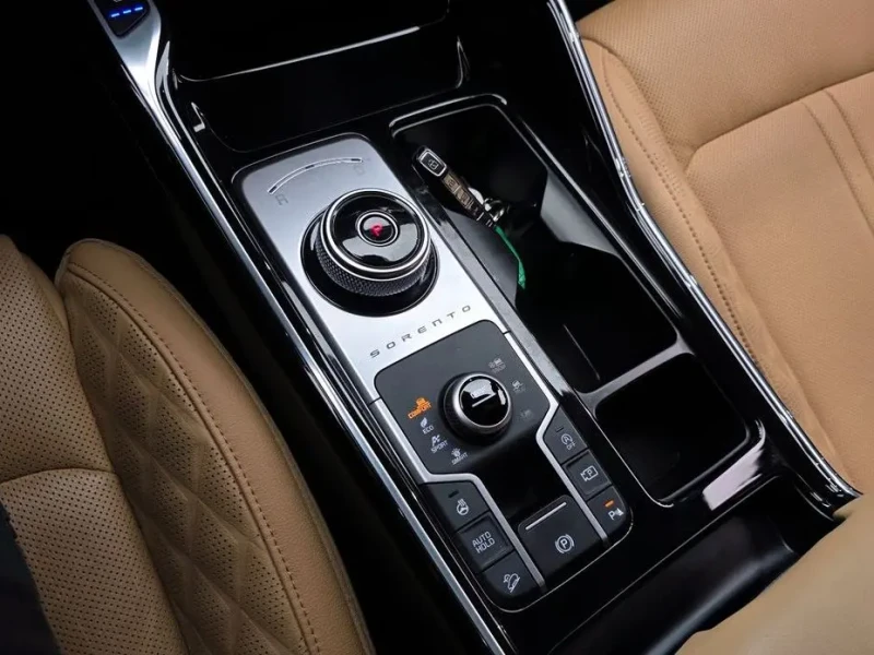 2023 Kia Sorento с пробегом 22 691 км