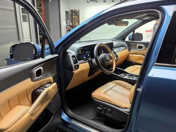 2023 Kia Sorento с пробегом 22 691 км