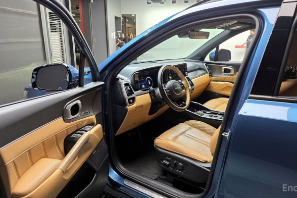 2023 Kia Sorento с пробегом 22 691 км