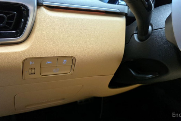 2023 Kia Sorento с пробегом 22 691 км