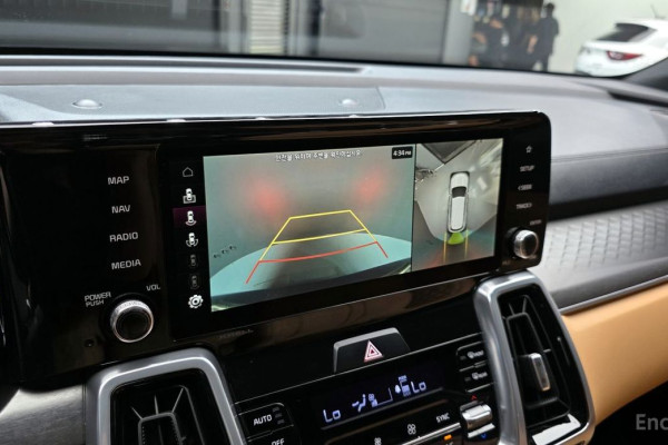 2023 Kia Sorento с пробегом 22 691 км