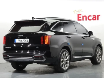 2023 Kia Sorento с пробегом 66 972 км