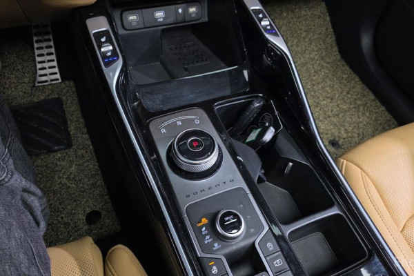 2023 Kia Sorento с пробегом 66 972 км