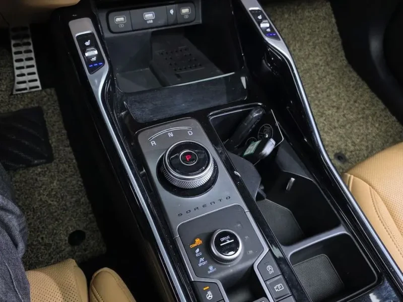 2023 Kia Sorento с пробегом 66 972 км