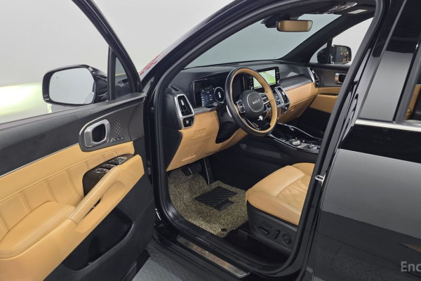 2023 Kia Sorento с пробегом 66 972 км