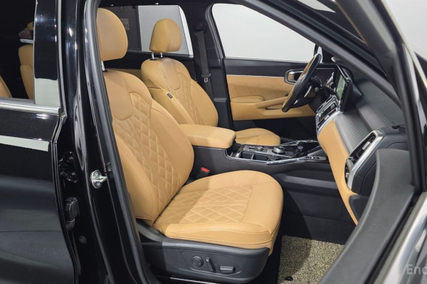 2023 Kia Sorento с пробегом 66 972 км