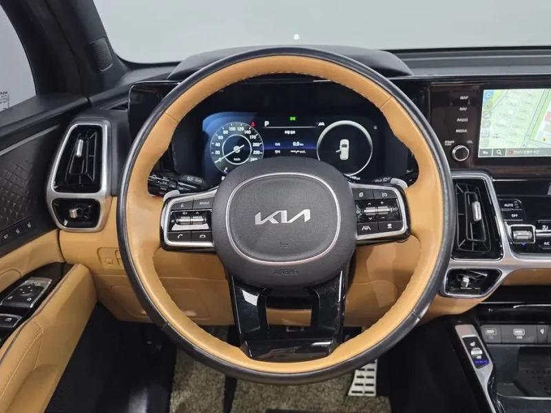 2023 Kia Sorento с пробегом 66 972 км