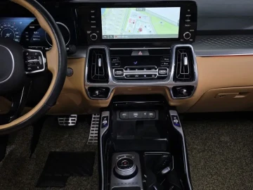 2023 Kia Sorento с пробегом 66 972 км