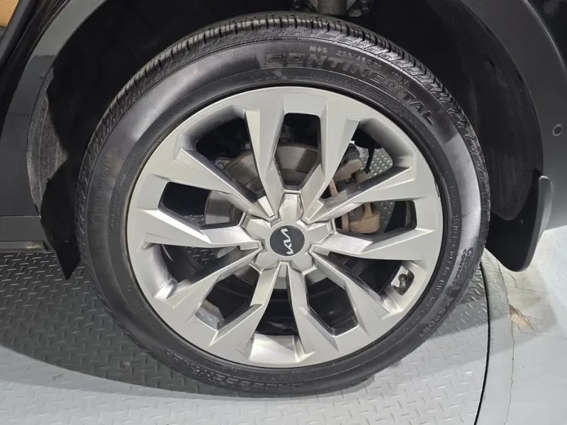 2023 Kia Sorento с пробегом 66 972 км