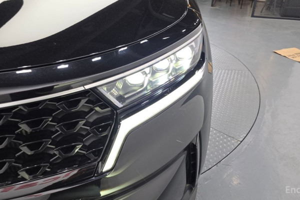 2023 Kia Sorento с пробегом 66 972 км