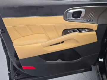 2023 Kia Sorento с пробегом 66 972 км
