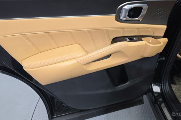 2023 Kia Sorento с пробегом 66 972 км