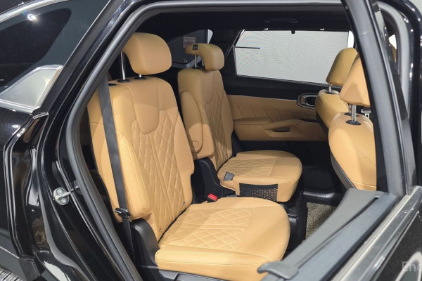 2023 Kia Sorento с пробегом 66 972 км