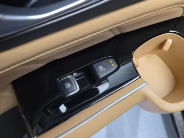 2023 Kia Sorento с пробегом 66 972 км