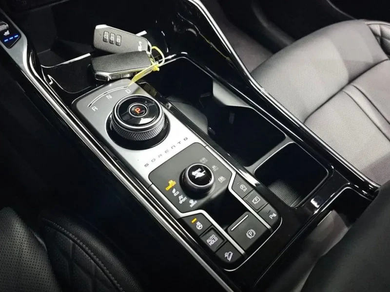 2023 Kia Sorento с пробегом 58 122 км